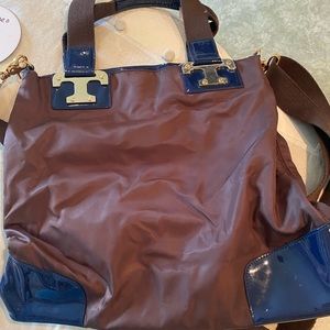 Troy Burch brown and navy bag